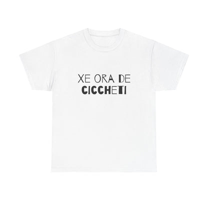 T-shirt bianca p&o xe ora de cicchetti Printify